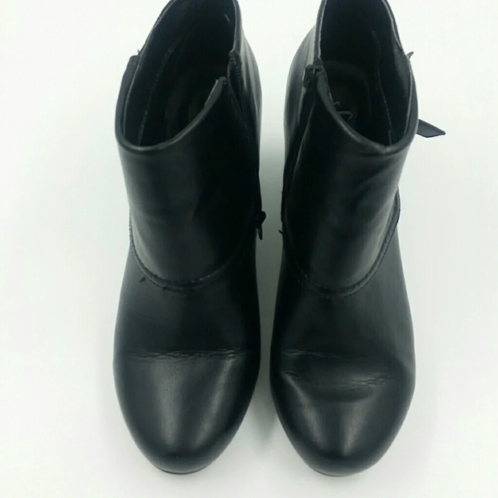 Burnett Heeled Black Booty - Picture 2 of 7